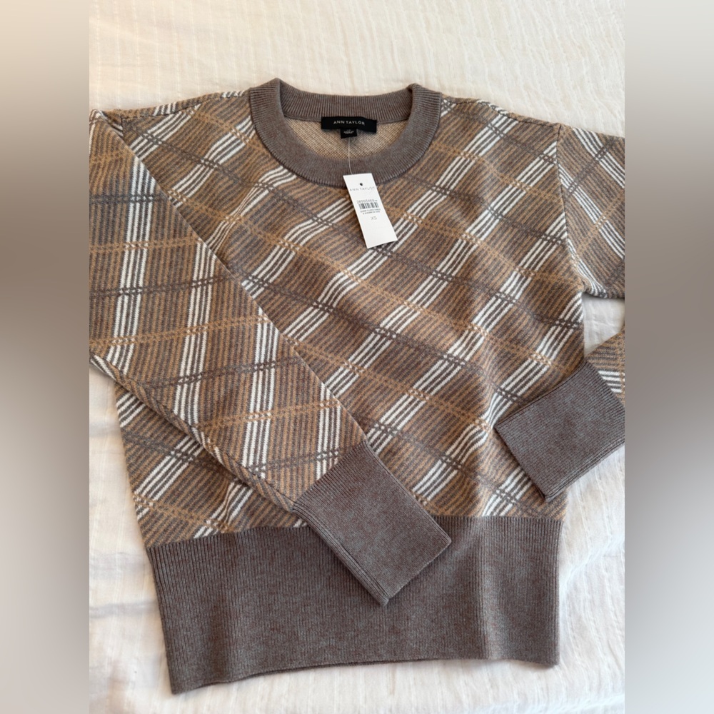 New Ann Taylor Knit Sweater